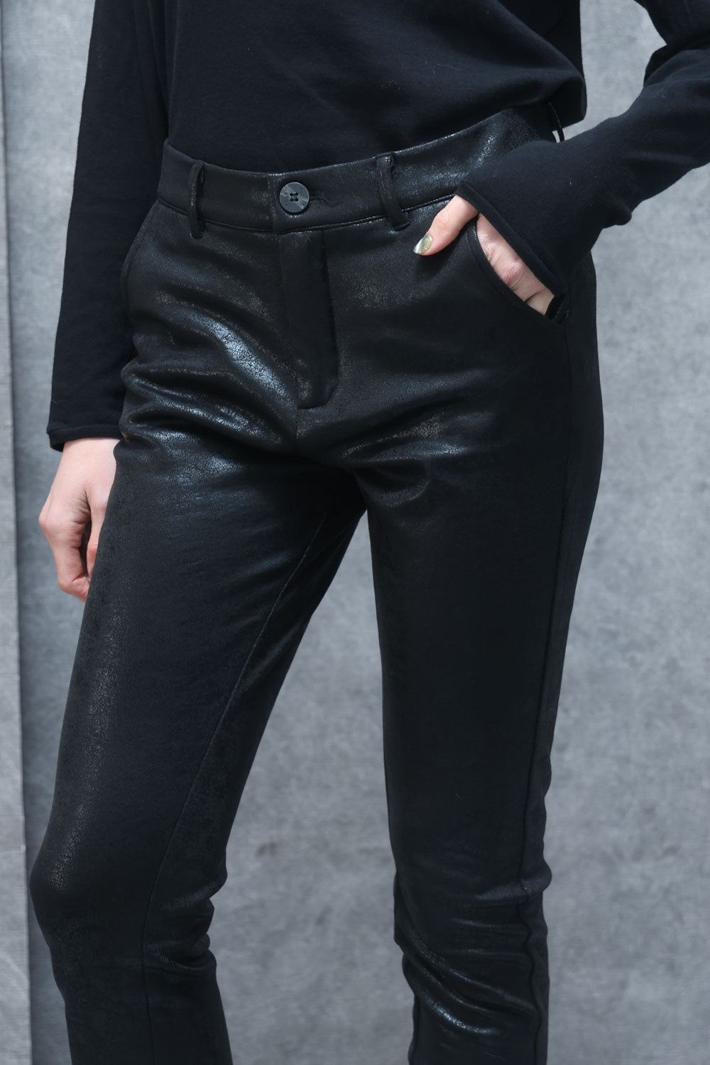 Pantaloni donna ecopelle LPA032 K251