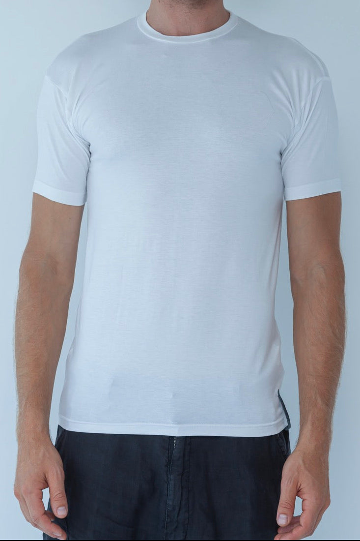 Maglietta in viscosa a maniche corte MTH053 K199