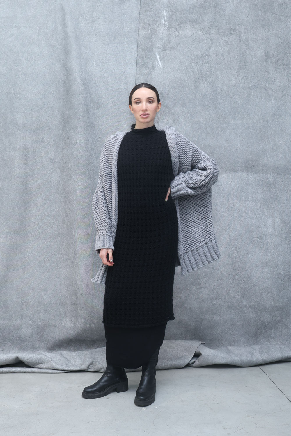 Maxi cardigan in maglia di lana con cappuccio LKN035