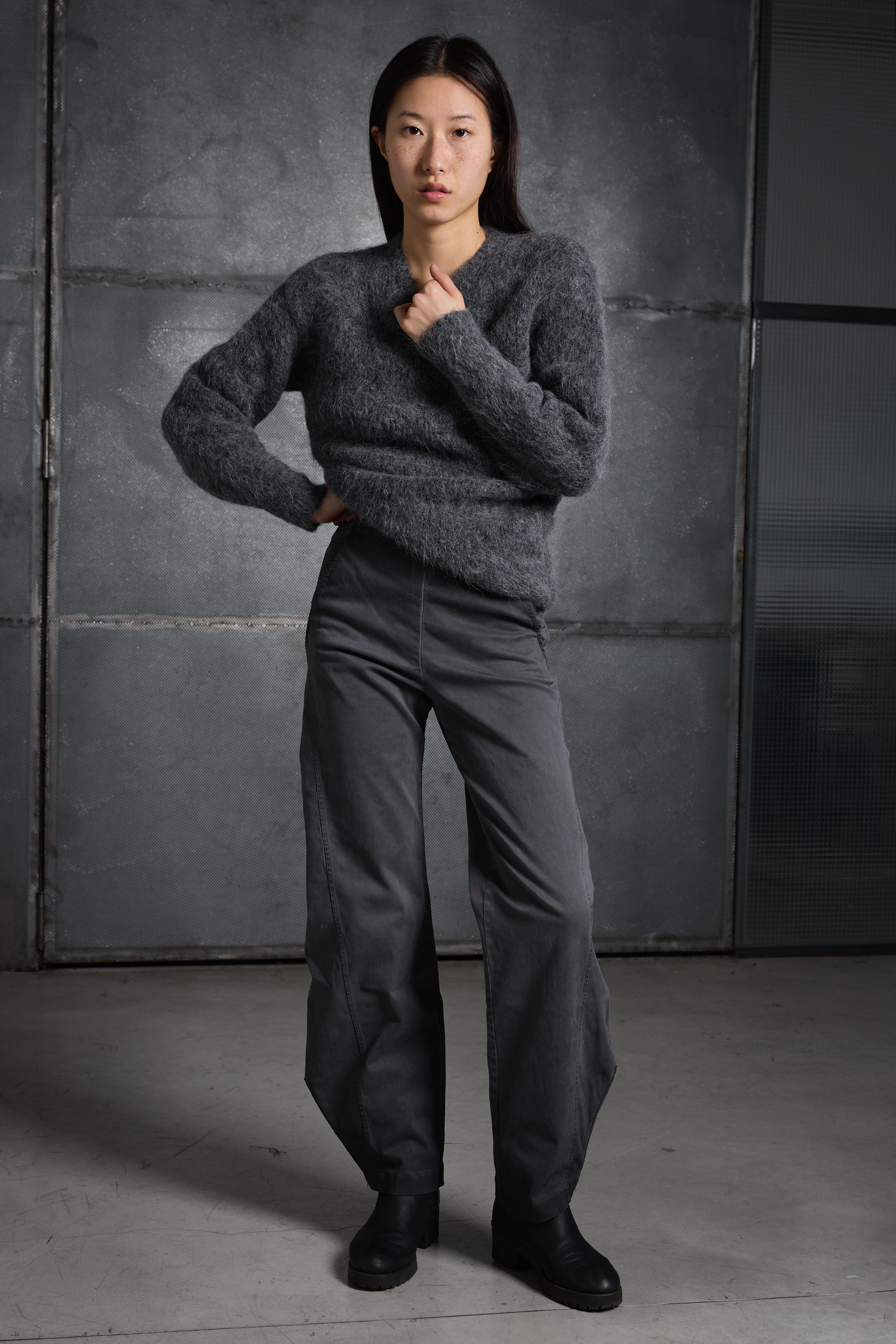 Women's garment-dyed trousers LPA045