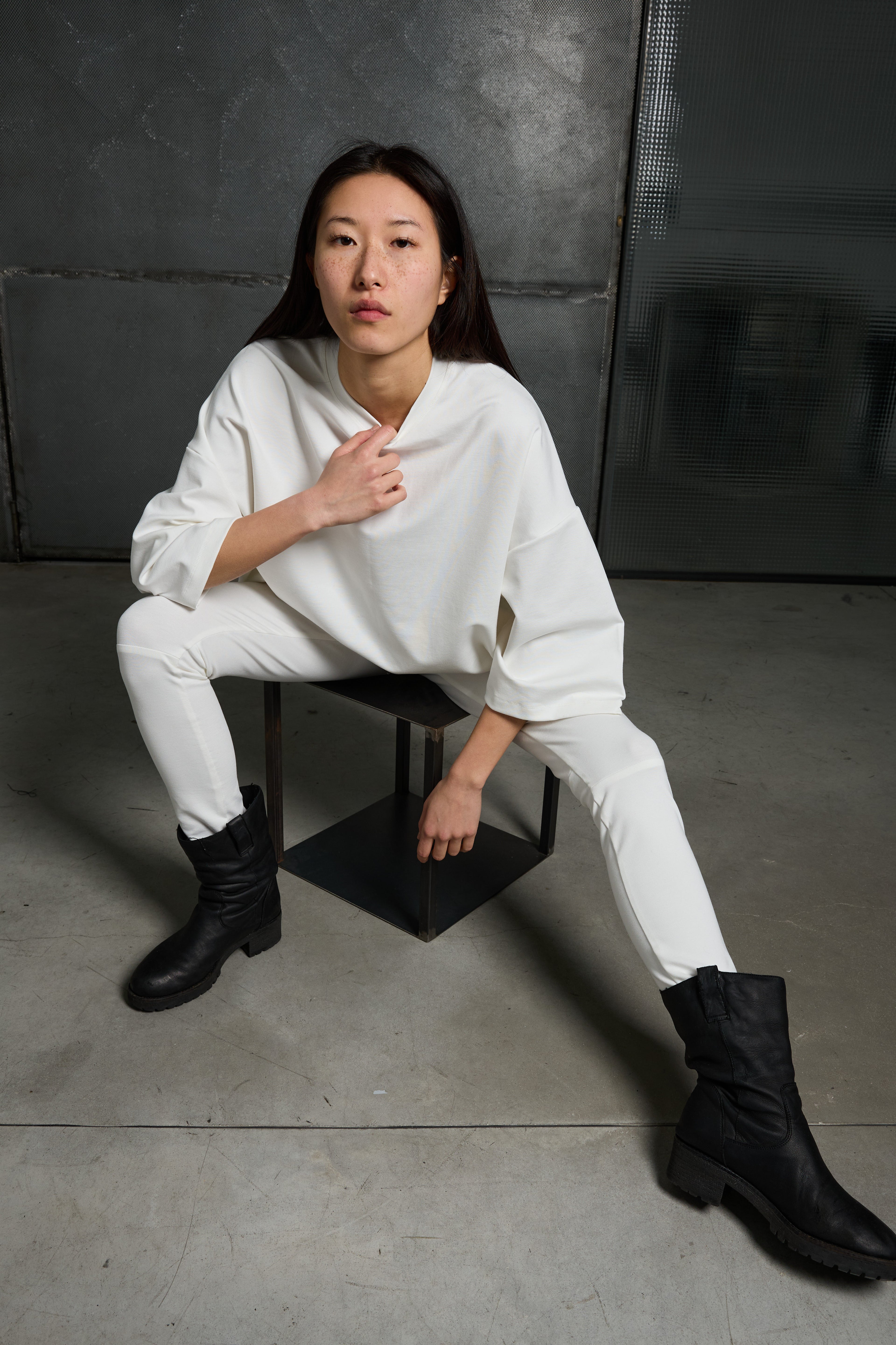 Women's trousers LPA053 K324
