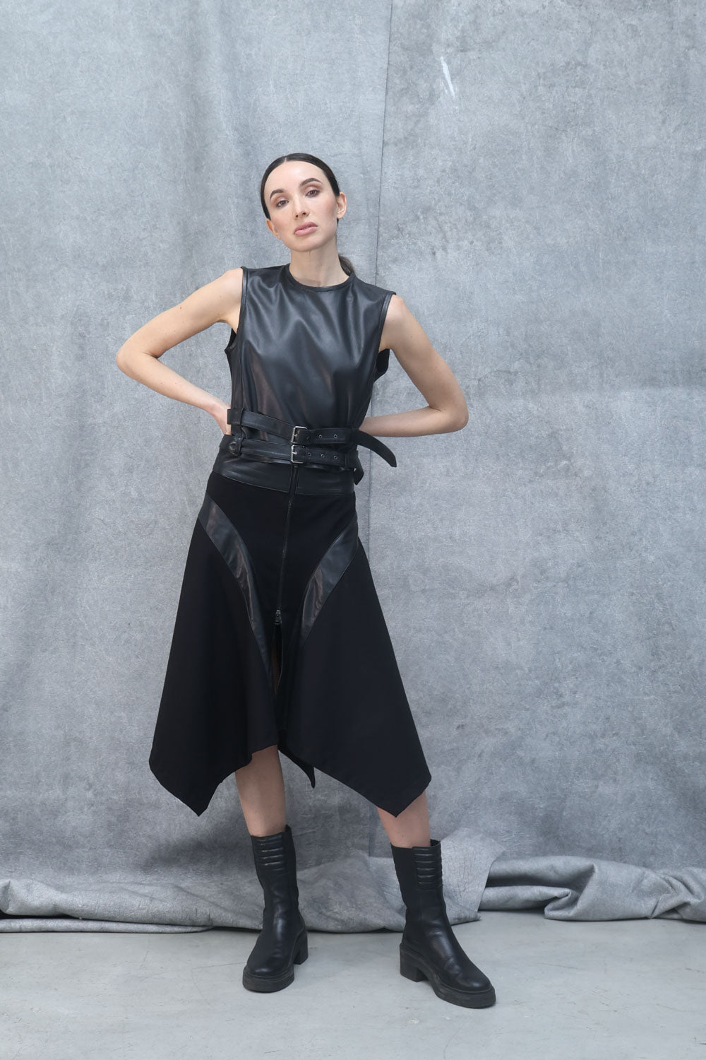 Gilet in tessuto e pelle LVE003