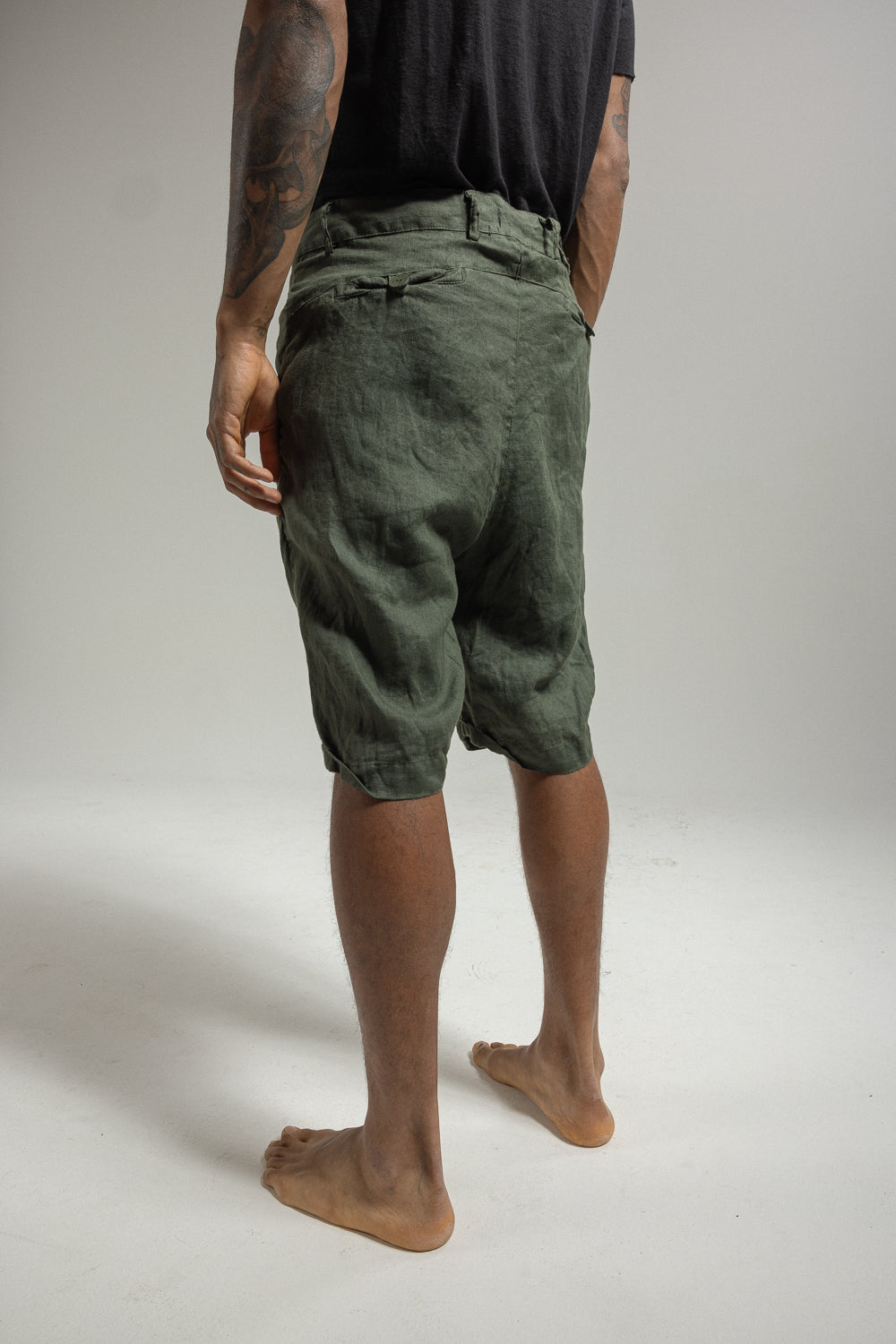 Men's linen Bermuda shorts MBE006