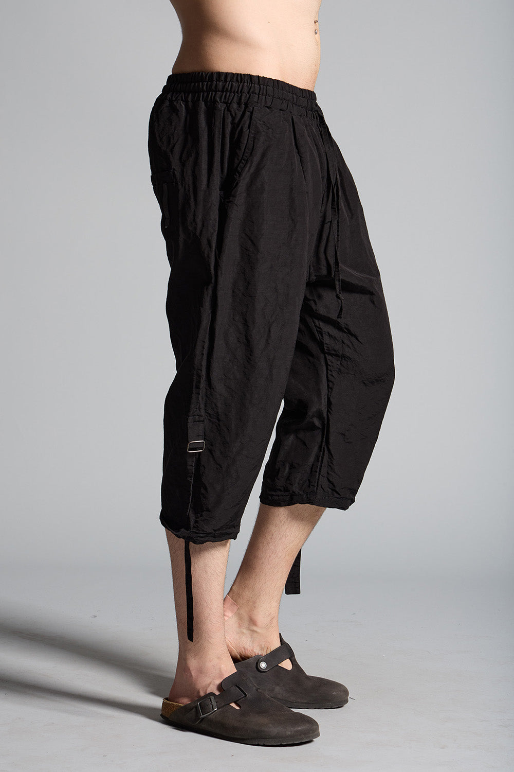 Men's linen Bermuda shorts MBE036 W138