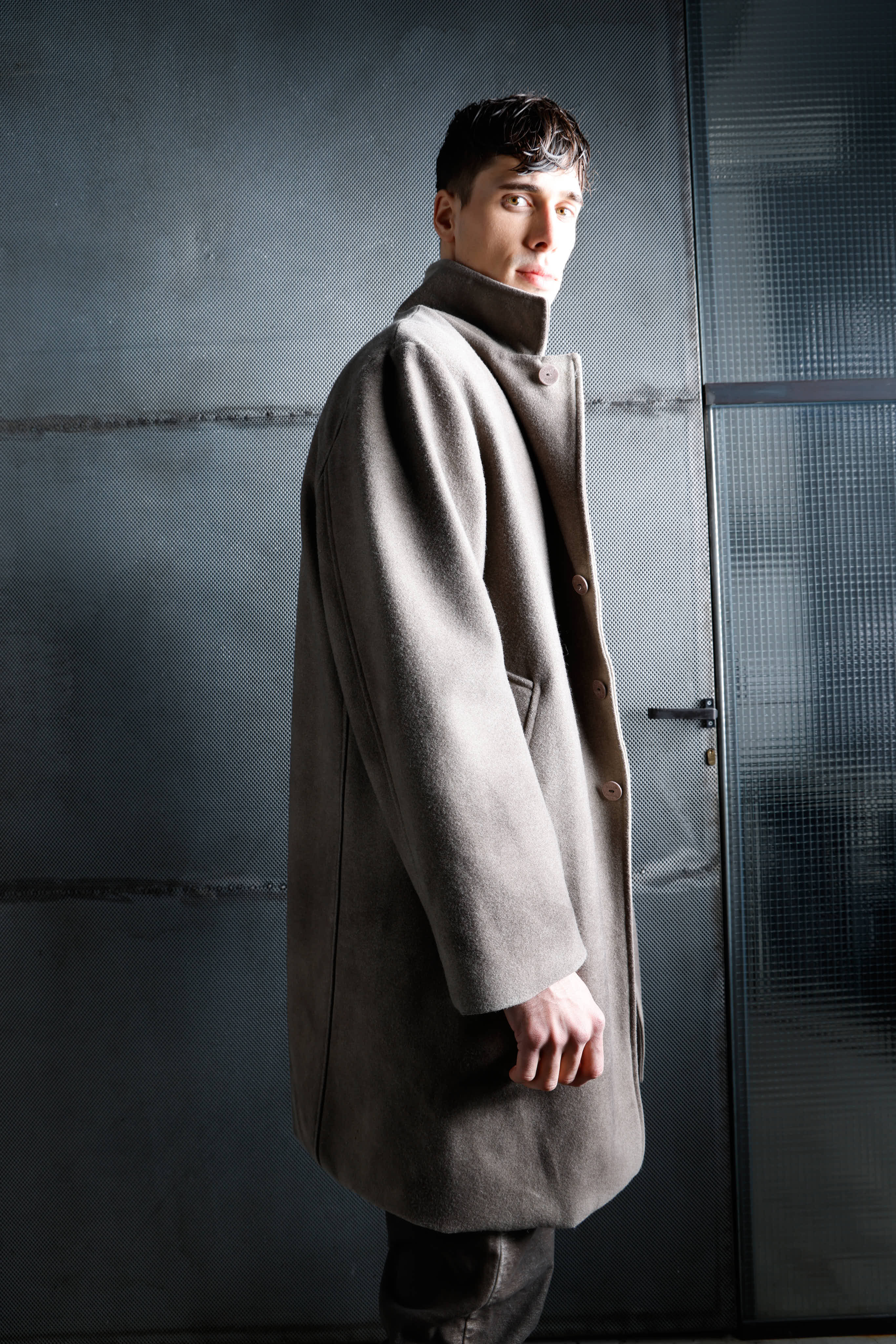 Cappotto uomo tinto in capo MCO003