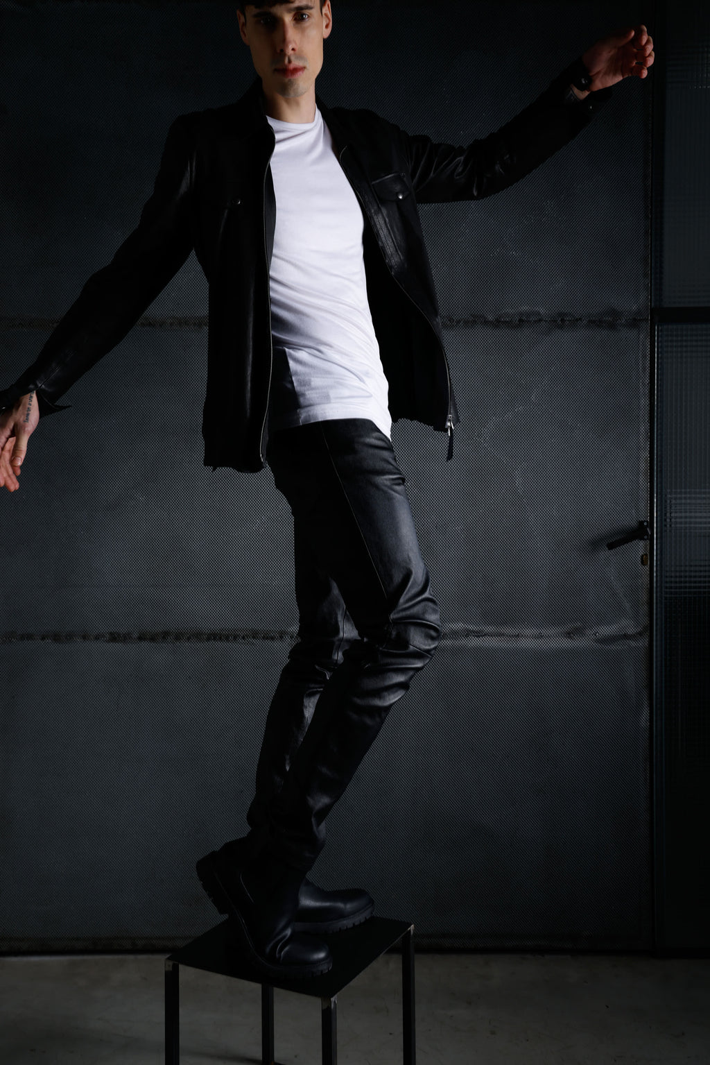 Genuine leather jacket MJL047