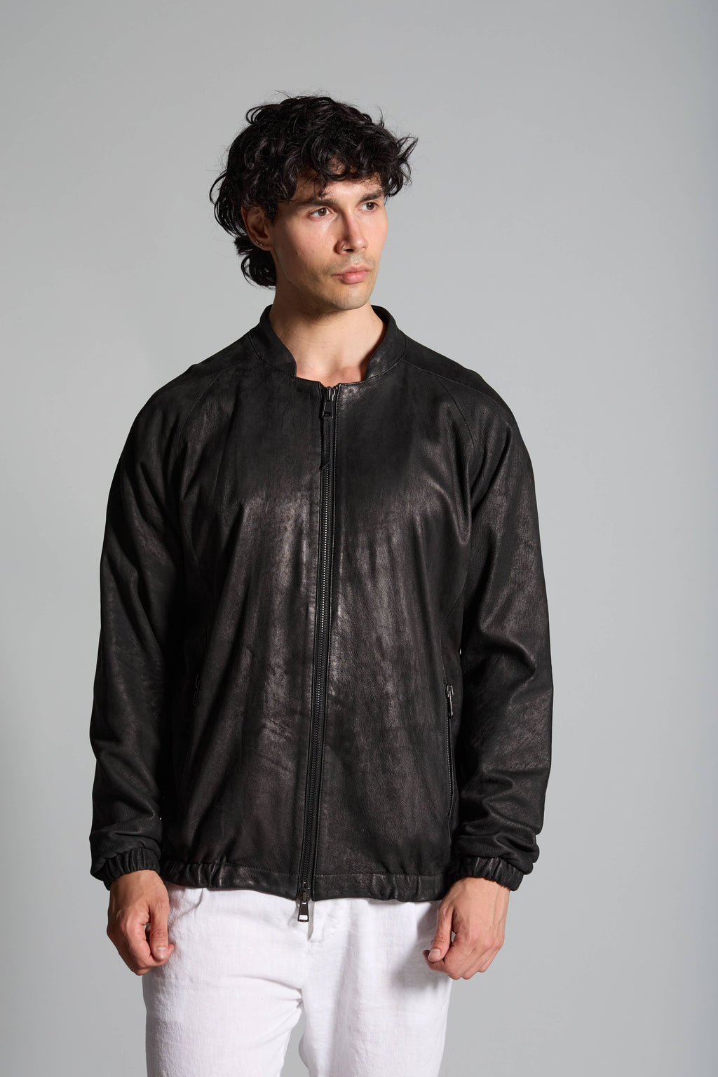 MEN'S LEATHER JACKET MJL065