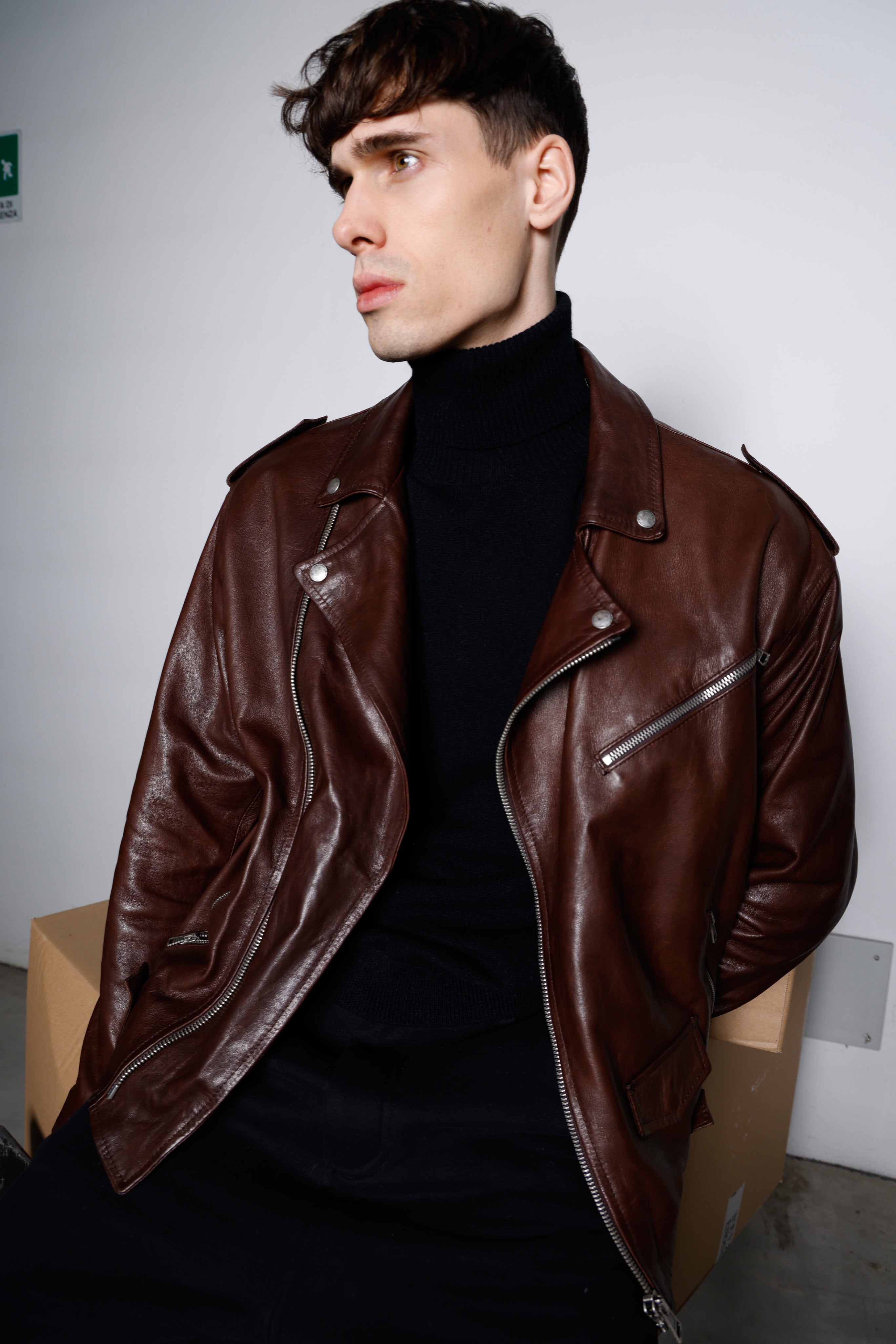 Genuine leather jacket MJL072