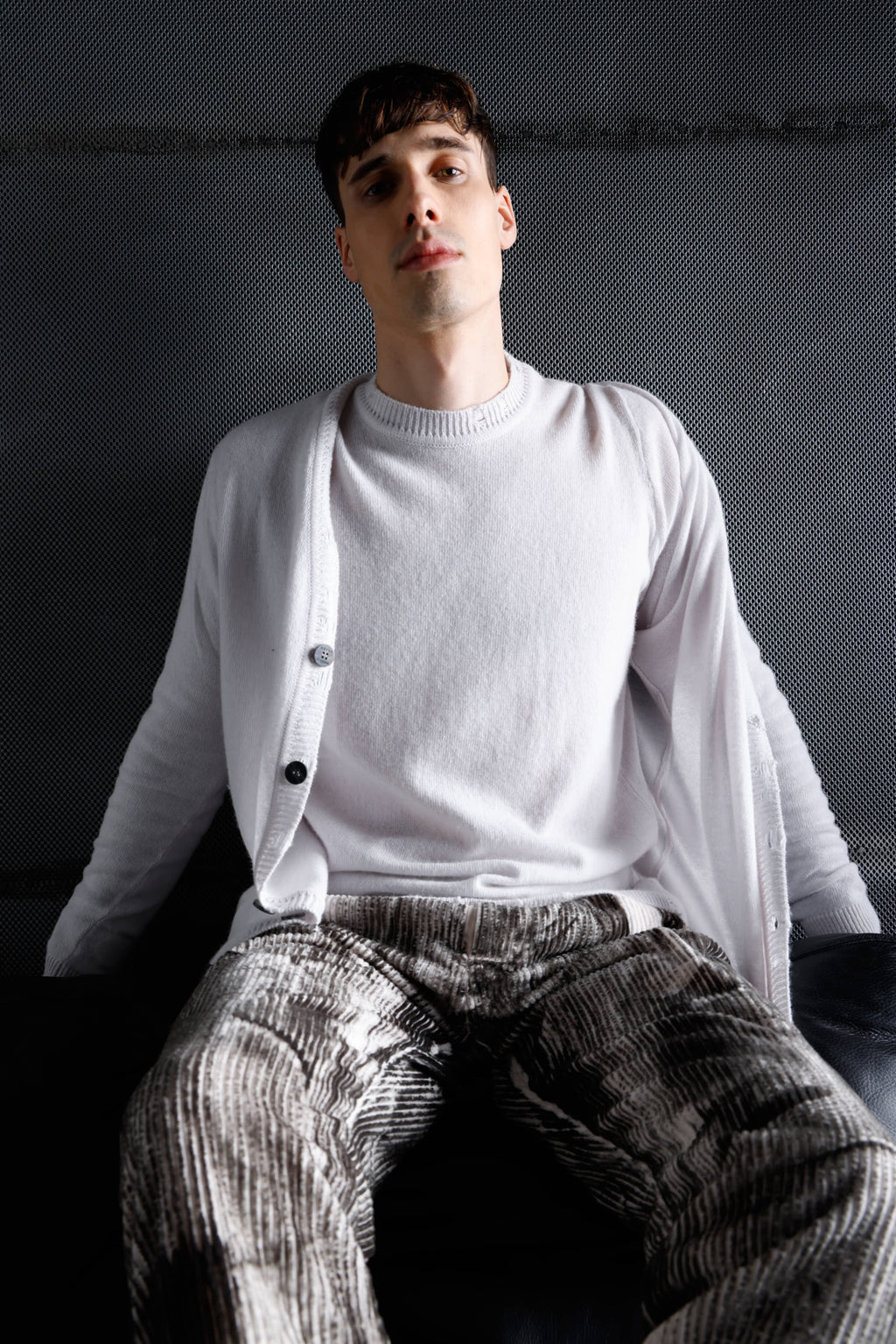 Men's crew neck sweater MKN080 K373