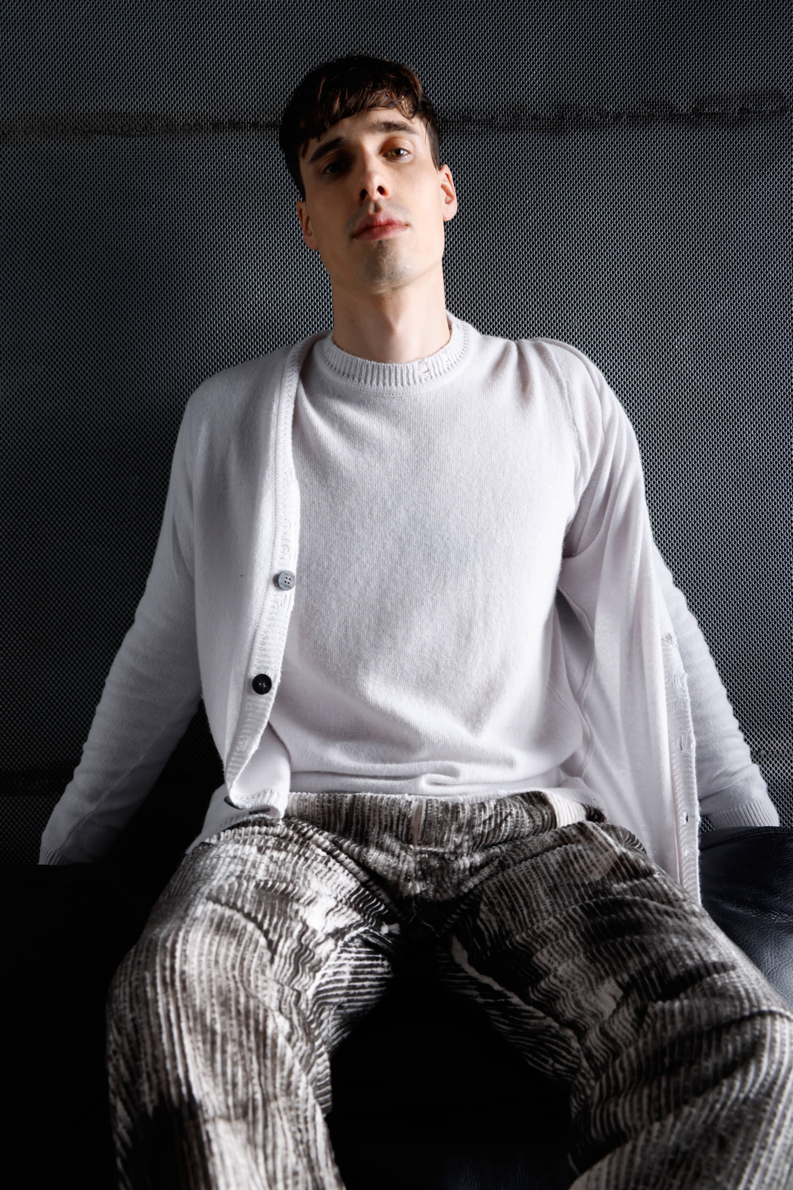 Men's crew neck sweater MKN080 K373