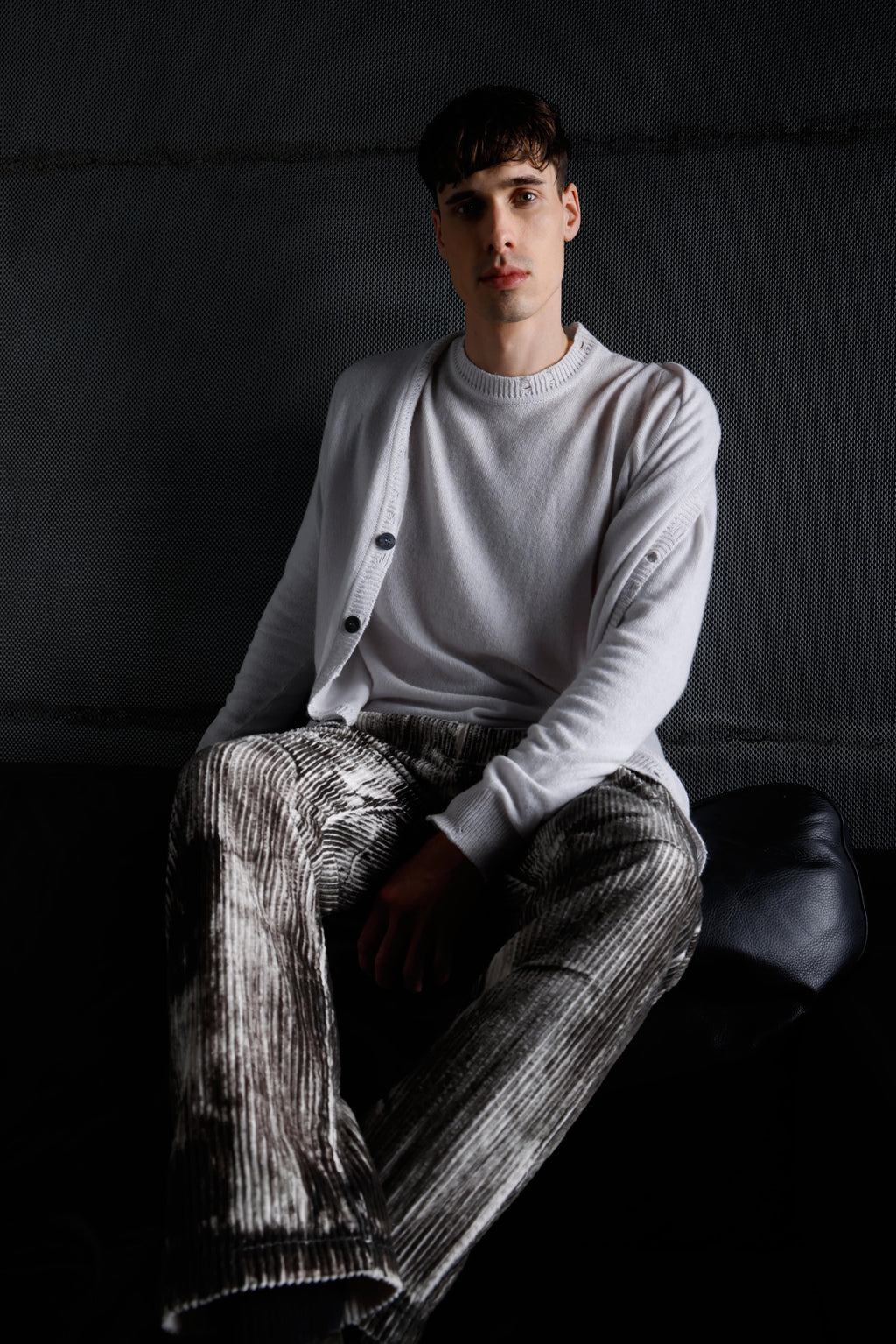 Men's crew neck sweater MKN080 K373