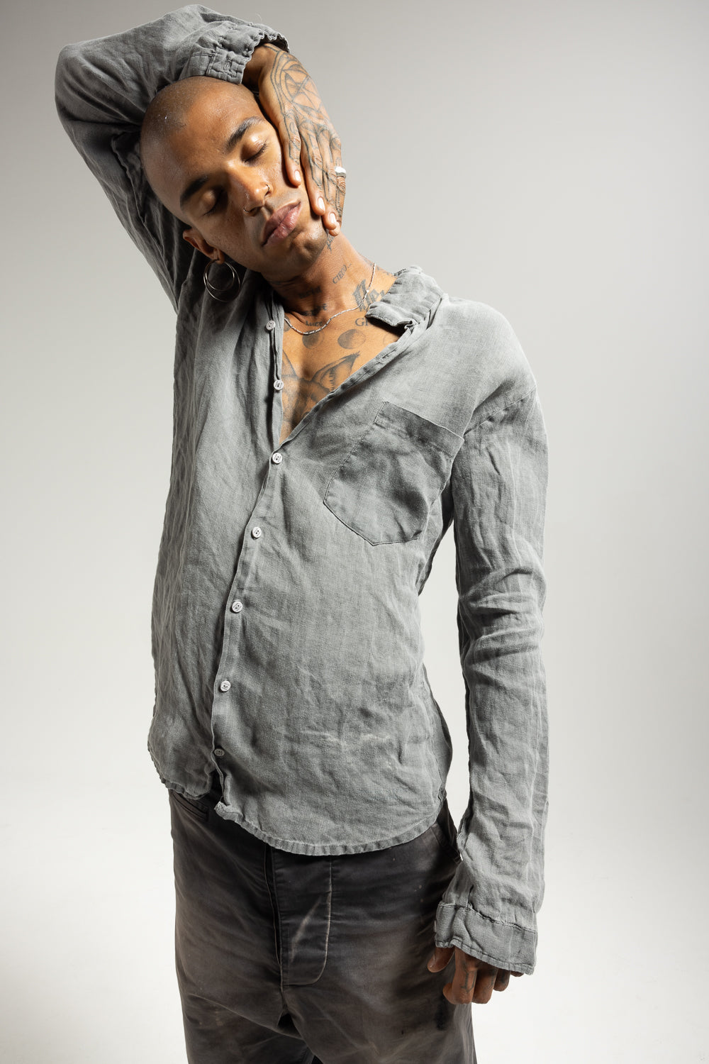 Long-sleeved linen shirt MSL024