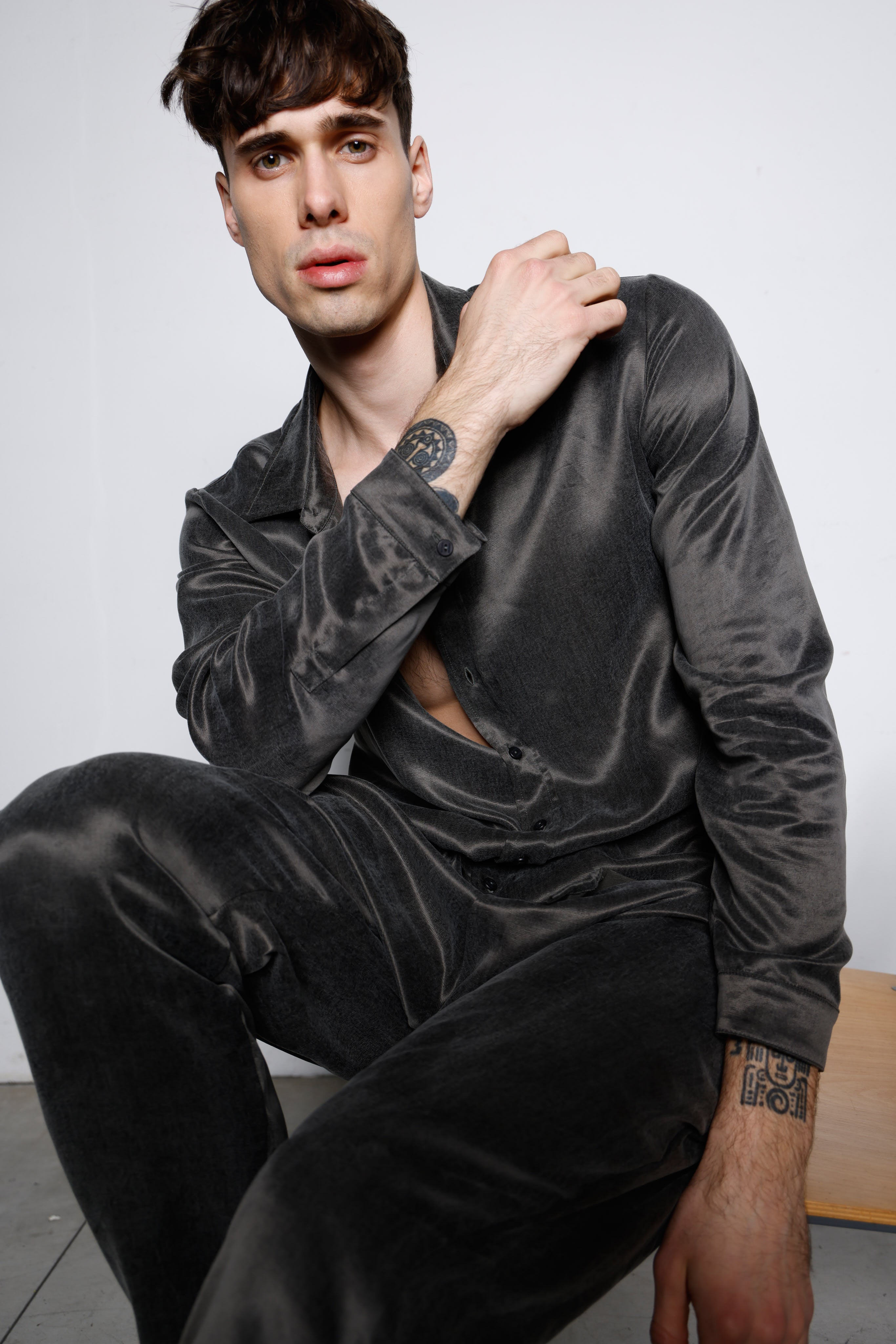 Men's Long-Sleeved Viscose-Cupro Blend Shirt MSL030 W162